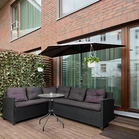 Stylish With Terrace, Parking And Ac *