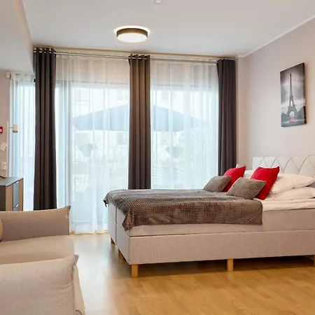 公寓 Stylish With Terrace, Parking And Ac *