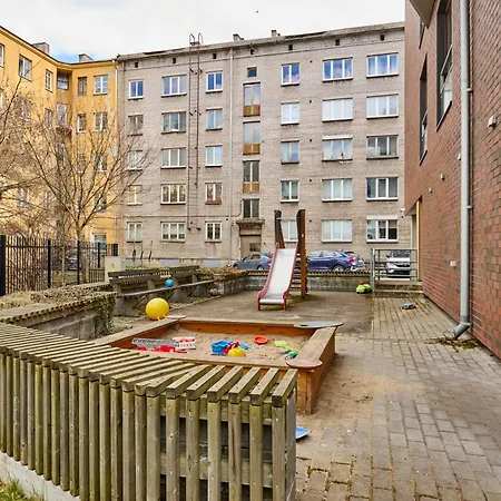 Stylish With Terrace, Parking And Ac Lejlighed Tallinn